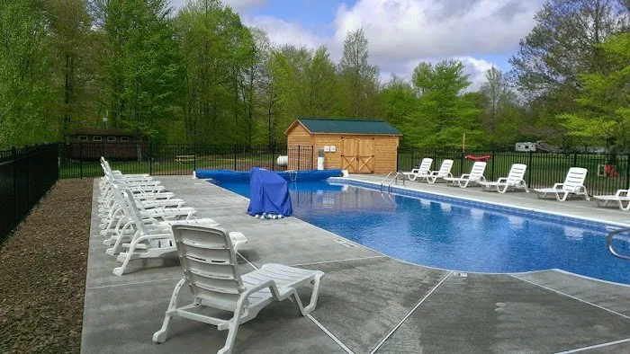 Forest Ridge Cabins and Campgrounds Picture 7