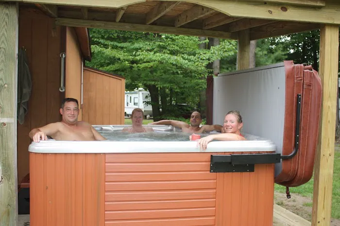 Forest Ridge Cabins and Campgrounds Picture 2