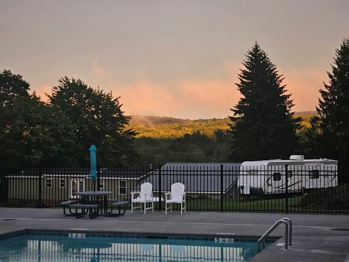 Bella Vista Campground Picture 4