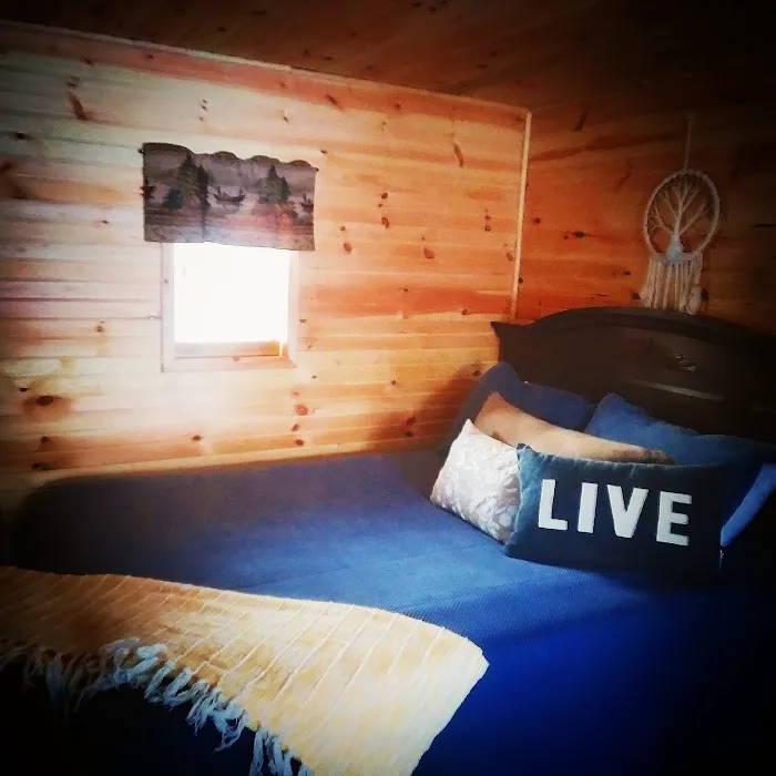 Angie's Country Cabins Bed & Breakfast Picture 10