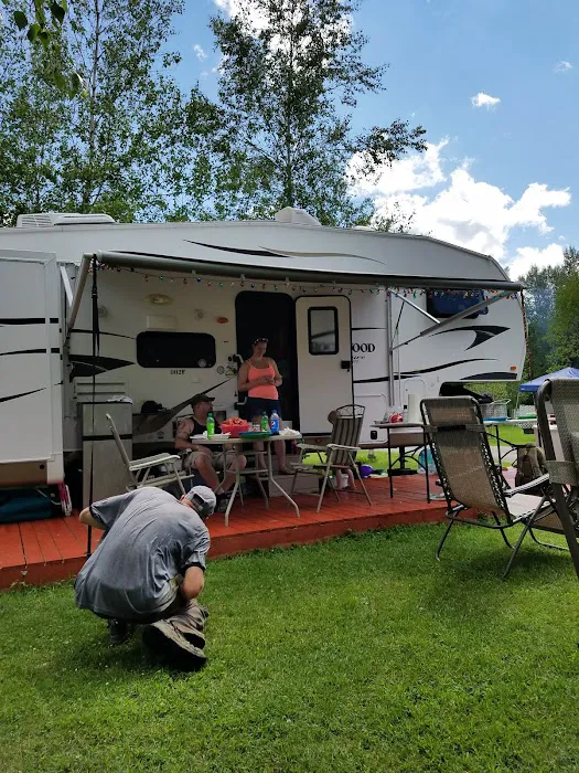 Breezy Meadows Campground Picture 3