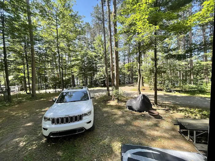 Lakeside Camping Picture 9