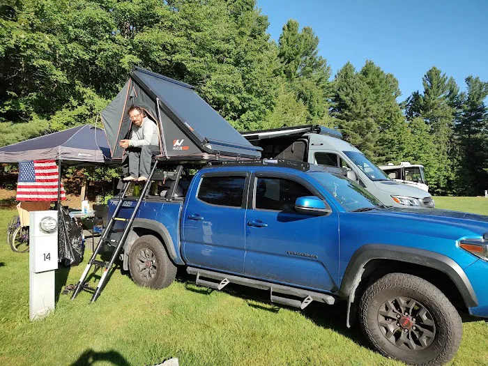 Base Camp RV Park and Campground Picture 6