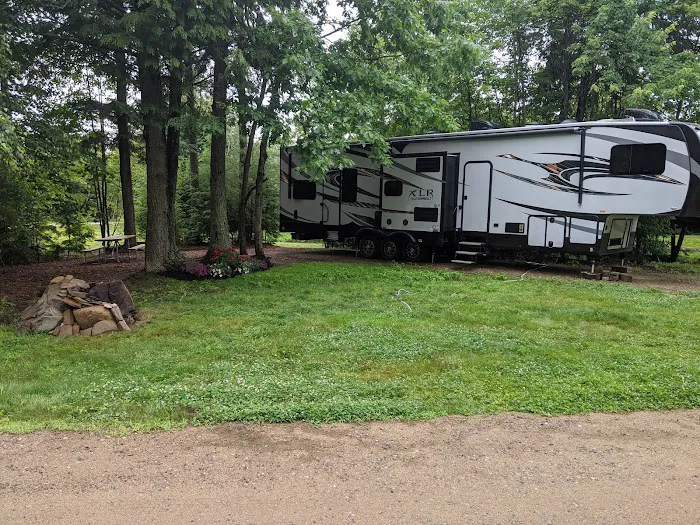 Cole's Mine RV Resort and Campground Picture 5