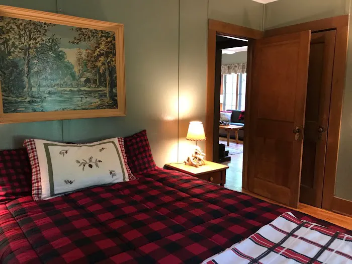 Cabin in the Woods Picture 7