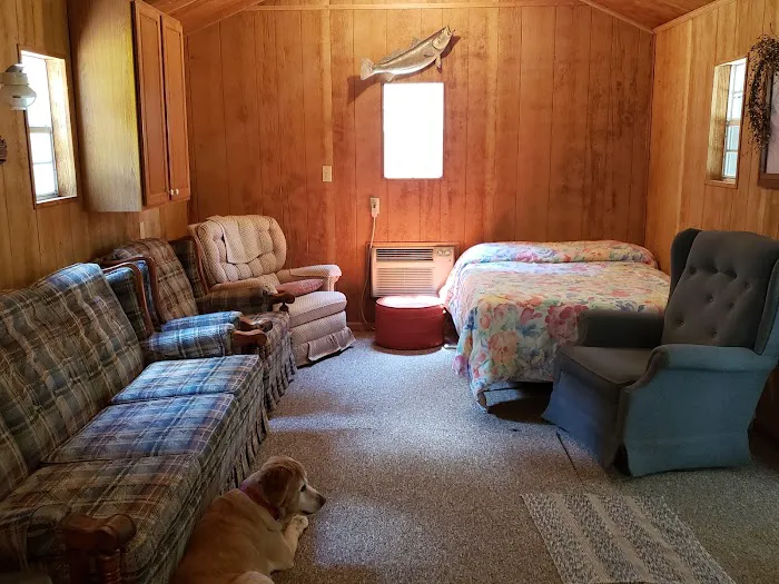 Glamping Clear Spring Maryland 3-Cabin Campground Picture 3