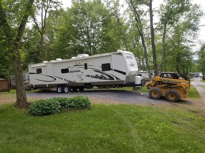 Circle B Campground Picture 9