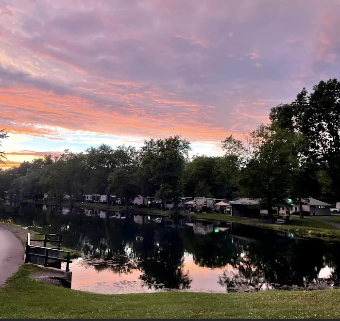 Friendship Village Campground & RV Park Picture 9