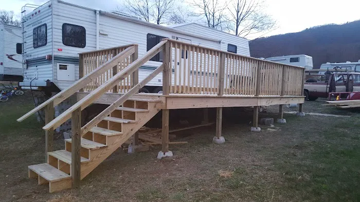 Buck's Campground Picture 2