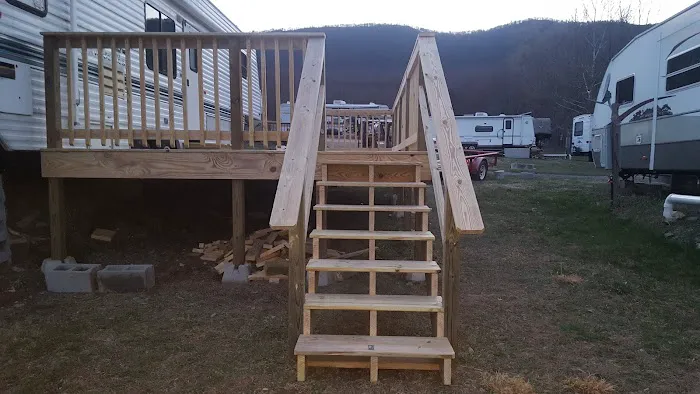 Buck's Campground Picture 6