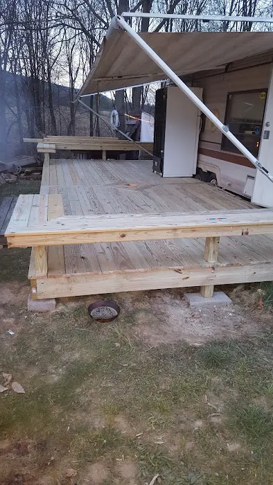 Buck's Campground Picture 4