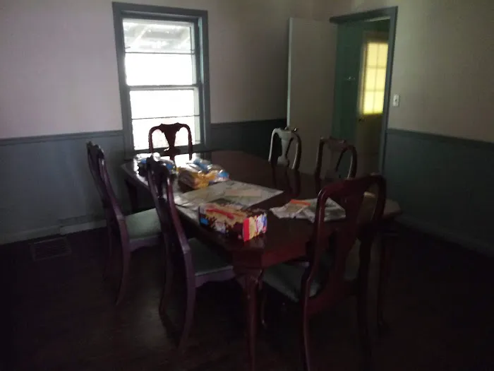 Twin Fawn House Picture 1