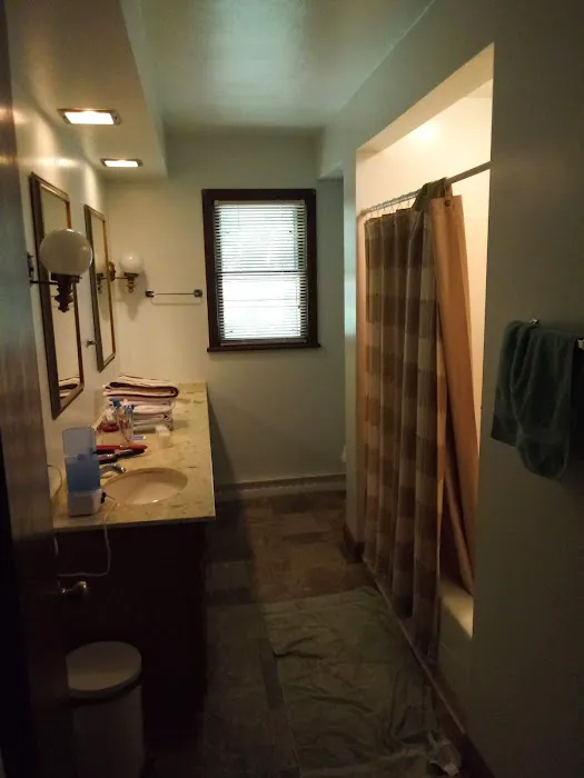 Twin Fawn House Picture 2