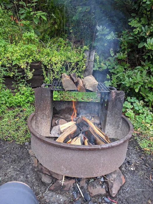 Twin Fawn House Picture 10