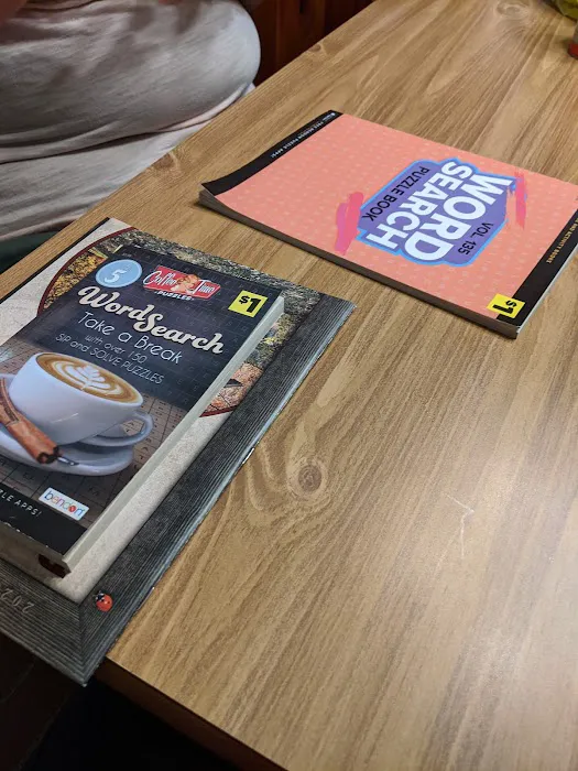 Twin Fawn House Picture 8