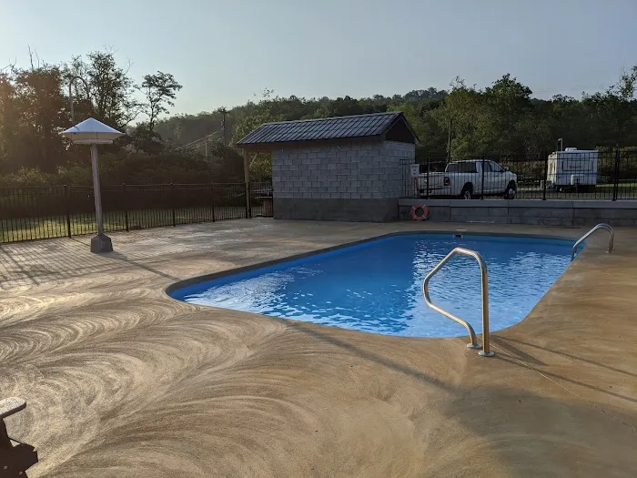 Mirror Lake Campground Picture 4