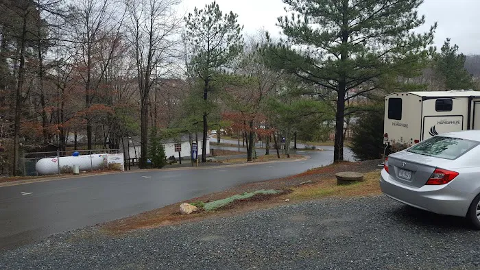 Aquia Pines Camp Resort Picture 2