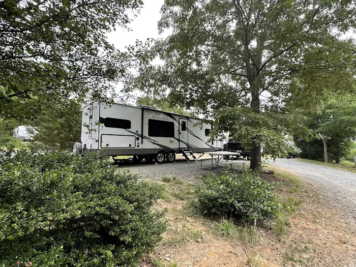 Aquia Pines Camp Resort Picture 8