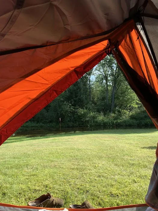 Clyde River Camping Picture 6