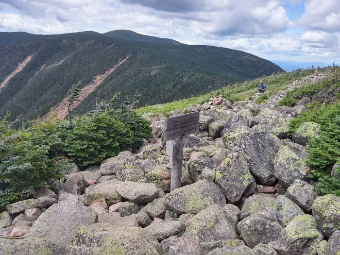 Guyot Shelter Picture 7