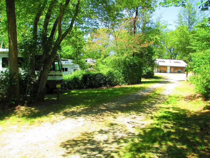 Shady Knoll Campground Picture 2