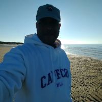 Linger Longer By the Sea Apartments ico