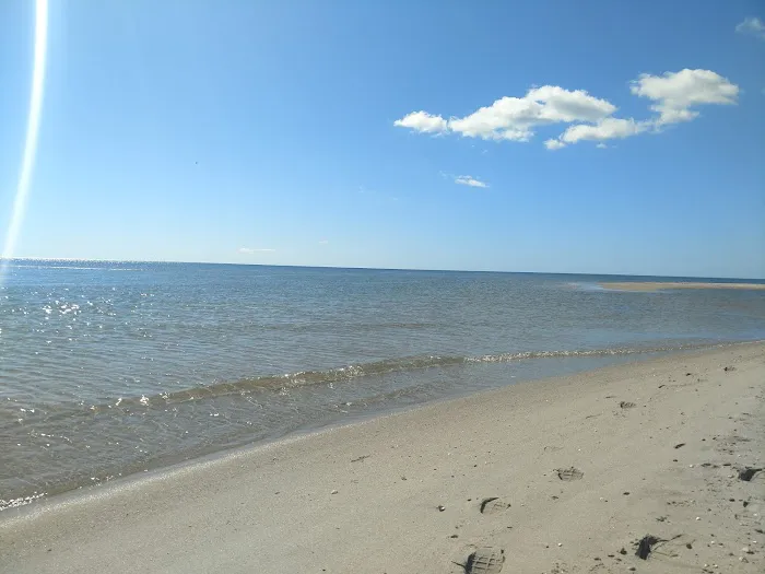 Linger Longer By the Sea Apartments Picture 6