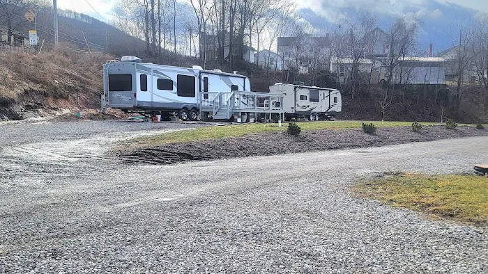 Raystown Riverbend Campground Picture 8