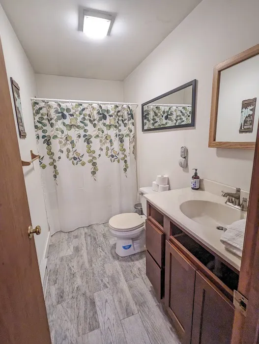 Tony's place Picture 1