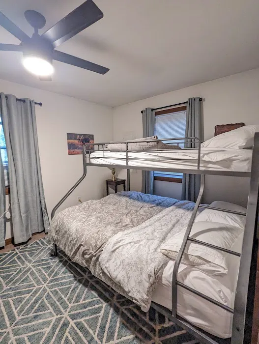 Tony's place Picture 4