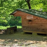 Adirondack shelter - Red Bank Valley Trail ico