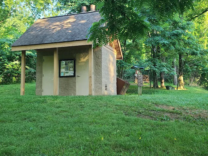 Sky Meadows Campground Picture 4