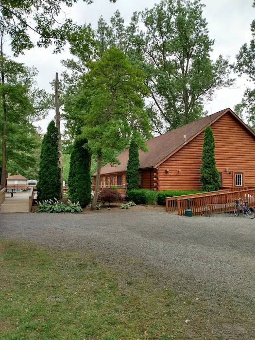 Niagara's Lazy Lakes Camping Resort Picture 2