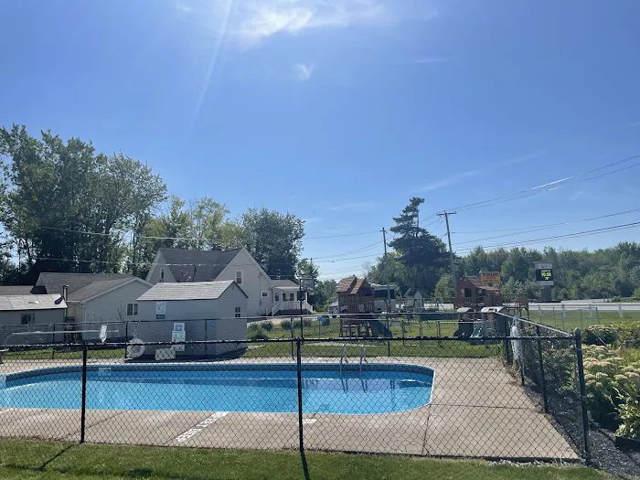 Niagara Falls Campground & Lodging Picture 1