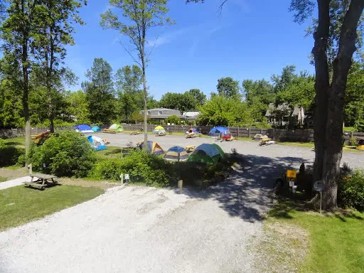 Niagara Falls Campground & Lodging Picture 7