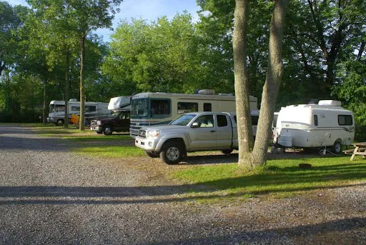 Niagara Falls Campground & Lodging Picture 4