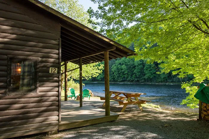 MacBeth's Cabins and Country Store Picture 7