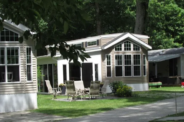 Alburgh RV Resort & Travel Sales Picture 6