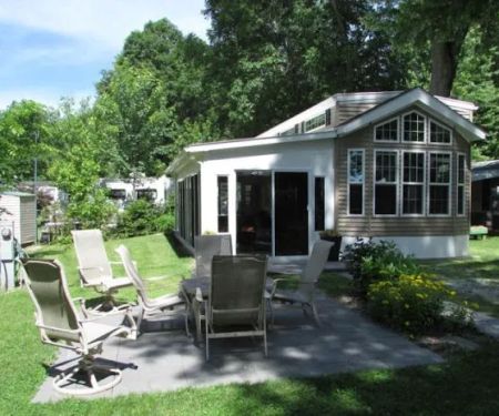 Alburgh RV Resort & Travel Sales