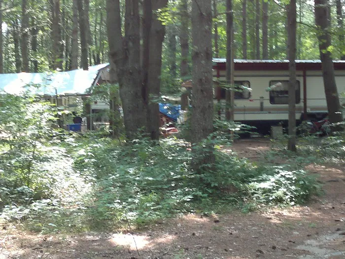 Windsong Campgrounds Picture 6