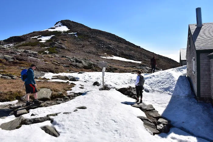 Lakes of the Clouds Hut Picture 4