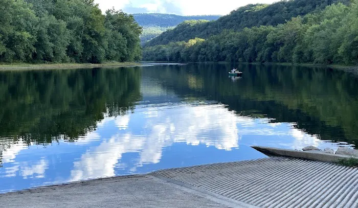 15 Mile Creek Campground Picture 3