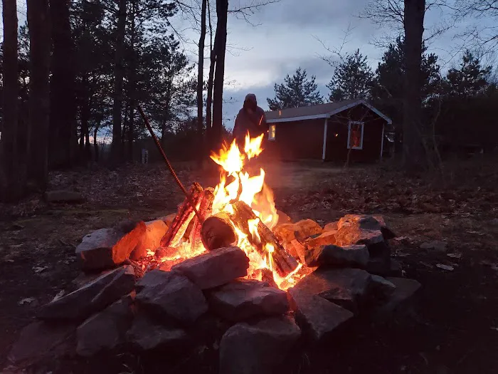 Somerset Cabin Retreat at Willamy Pines Picture 2