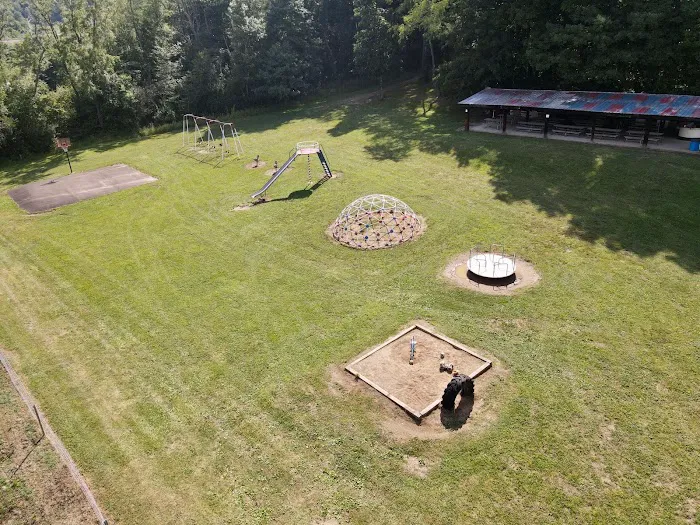 Fox Den Acres Campgrounds Picture 5