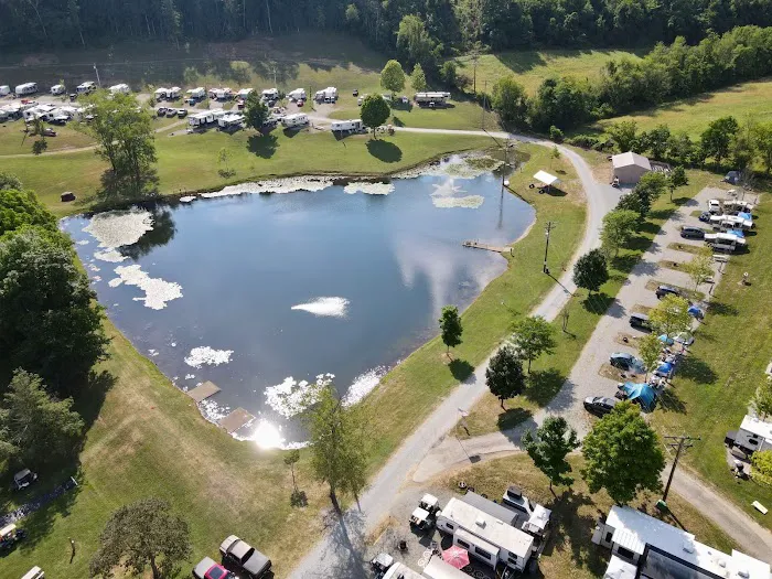 Fox Den Acres Campgrounds Picture 9