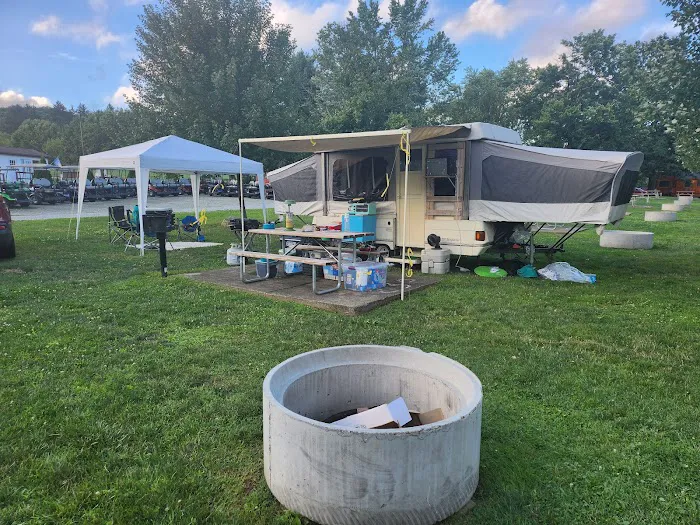 Mountain Pines Campground Picture 5