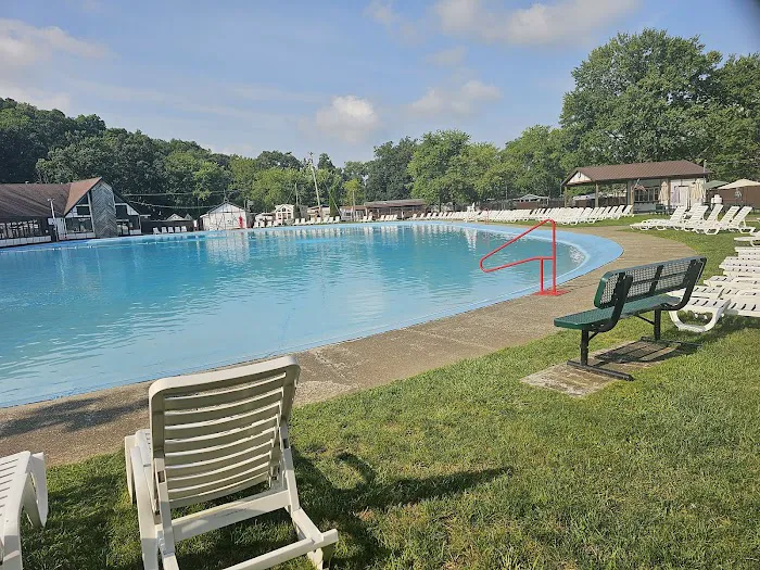 Mountain Pines Campground Picture 4