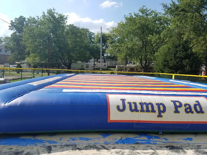 Mountain Pines Campground Picture 8