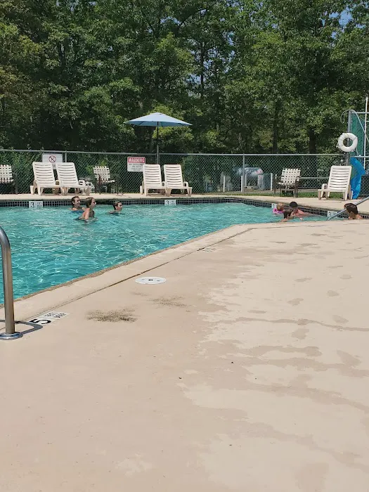 Small Country Campground Picture 2