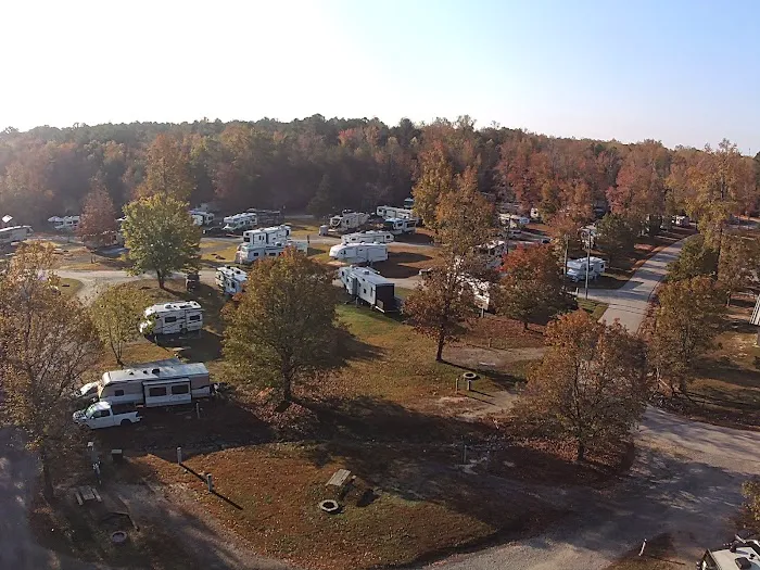 Chesapeake Bay RV Resort Picture 4